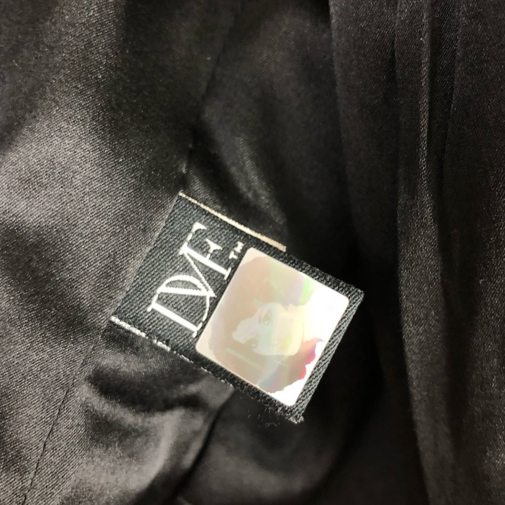 Diane Von Furstenberg Blazer with Flare Back Detail - Picture 6 of 6